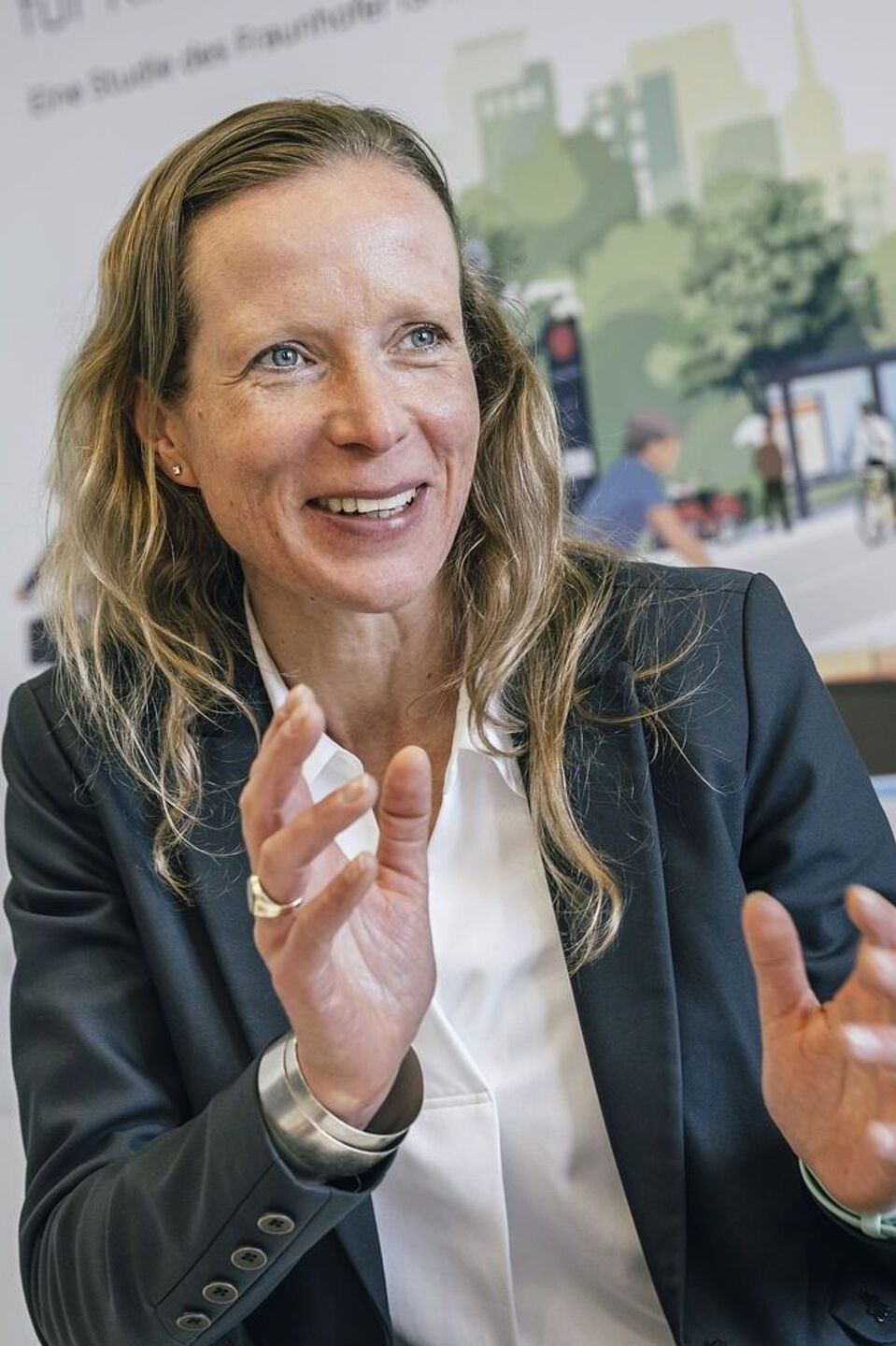 Dr. Caroline Lodemann, Politische ADFC-Bundesgeschäftsführerin Dr. Caroline Lodemann, Politische ADFC-Bundesgeschäftsführerin